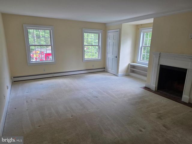 781 FAIRVIEW RD, Glenmoore, PA 19343