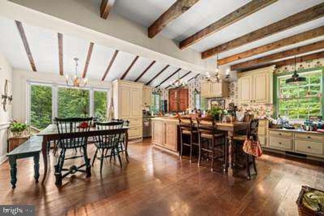 781 FAIRVIEW RD, Glenmoore, PA 19343