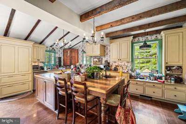 781 FAIRVIEW RD, Glenmoore, PA 19343
