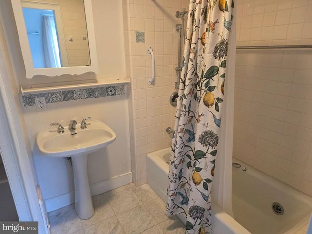 781 FAIRVIEW RD, Glenmoore, PA 19343