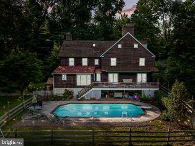 781 FAIRVIEW RD, Glenmoore, PA 19343