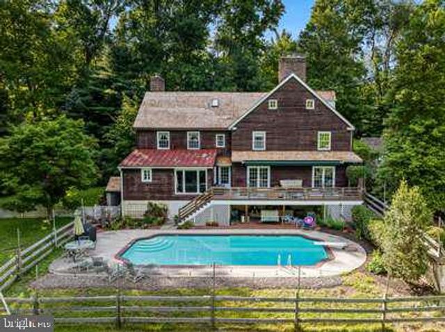 781 FAIRVIEW RD, Glenmoore, PA 19343