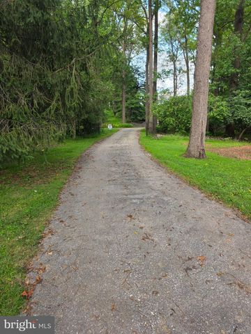 781 FAIRVIEW RD, Glenmoore, PA 19343