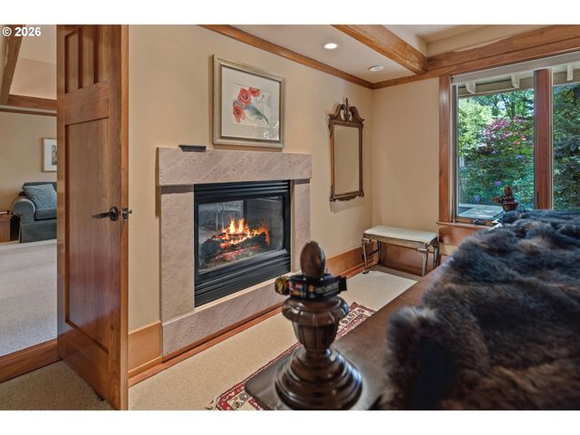 1506 S BUDDINGTON St, Portland, OR 97219