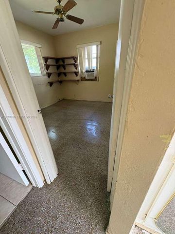 5631 Branch St, Hollywood, FL 33021