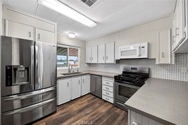 6741 Lincoln 107, Buena Park, CA 90620