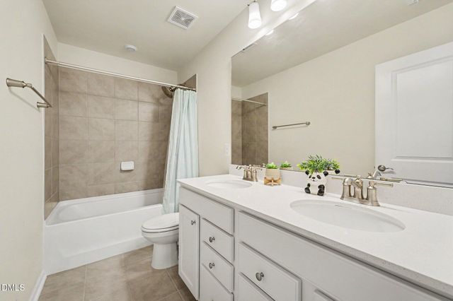2028 Fox Chapel Place, Fuquay Varina, NC 27526