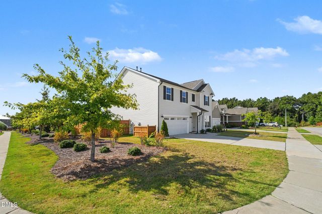 2028 Fox Chapel Place, Fuquay Varina, NC 27526