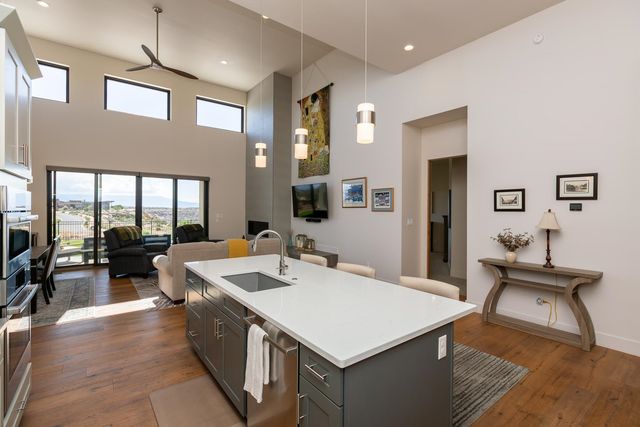 302 Bella Court, Grand Junction, CO 81507