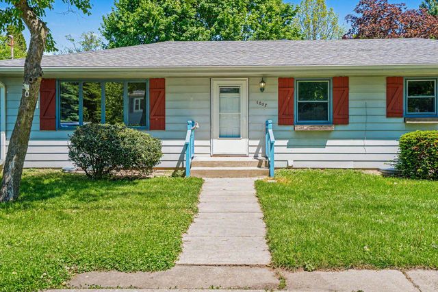 1007 H Street, La Porte, IN 46350