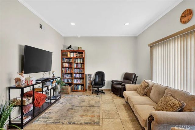 801 W. Covina 16, San Dimas, CA 91777