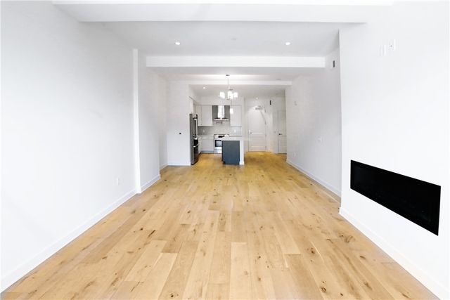 2330 Penn Ave 202, Downtown Pgh, PA 15222
