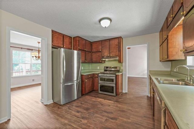 128 Kelleytown Woods Drive, Mcdonough, GA 30252