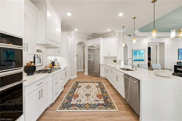 16351 Viansa WAY 201, Naples, FL 34110