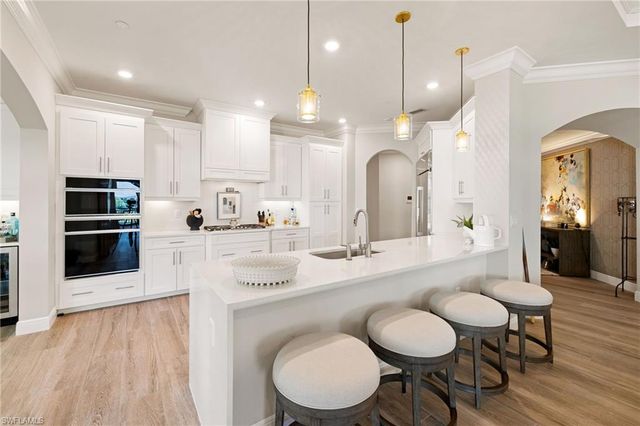 16351 Viansa WAY 201, Naples, FL 34110