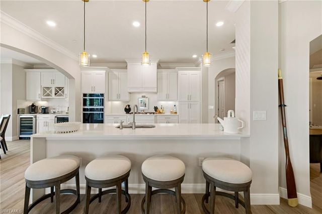 16351 Viansa WAY 201, Naples, FL 34110