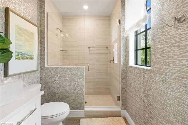 16351 Viansa WAY 201, Naples, FL 34110