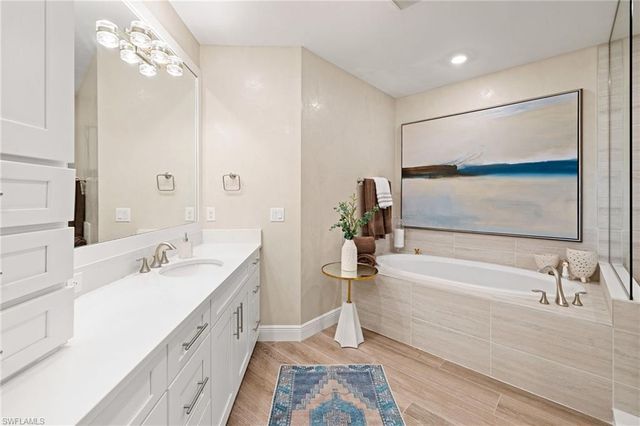 16351 Viansa WAY 201, Naples, FL 34110