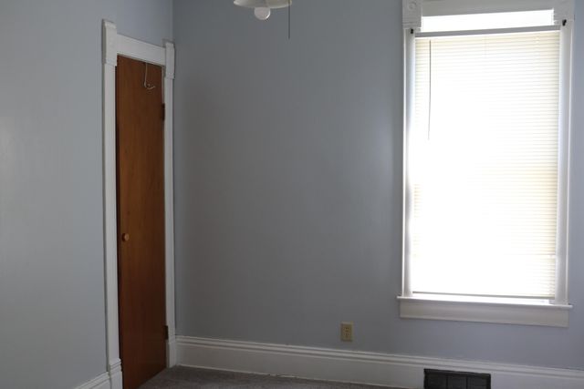 606 E PIERCE Street, Council Bluffs, IA 51503