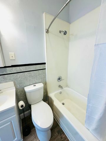 606 E PIERCE Street, Council Bluffs, IA 51503