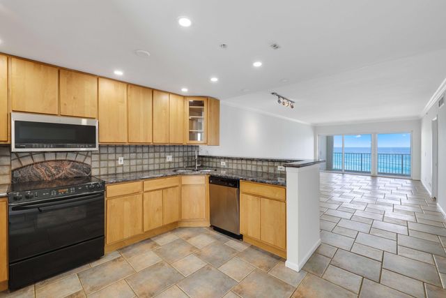 3101 S Ocean Boulevard 1002, Highland Beach, FL 33487