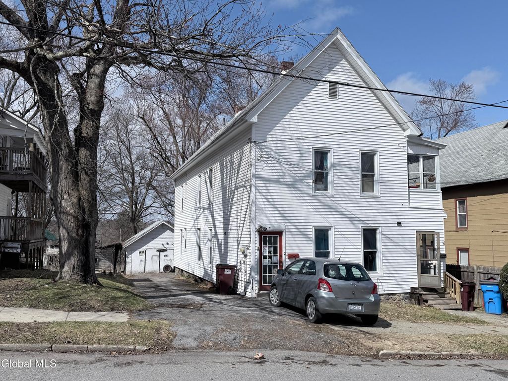 50 Montgomery Street, Gloversville, NY 12078