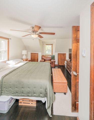 586 Turnpike St, Stoughton, MA 02072