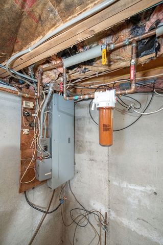 586 Turnpike St, Stoughton, MA 02072