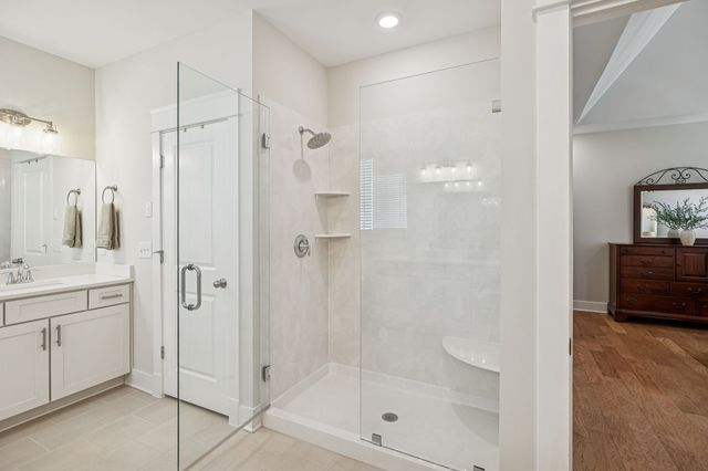 7020 Fiddlers Glen Dr, Arrington, TN 37014