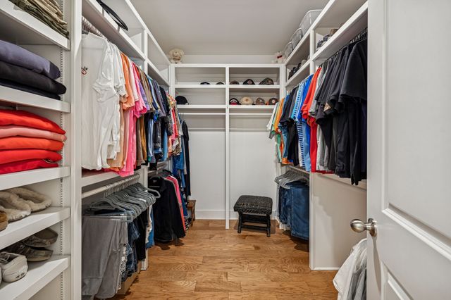 7020 Fiddlers Glen Dr, Arrington, TN 37014