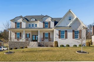7020 Fiddlers Glen Dr, Arrington, TN 37014
