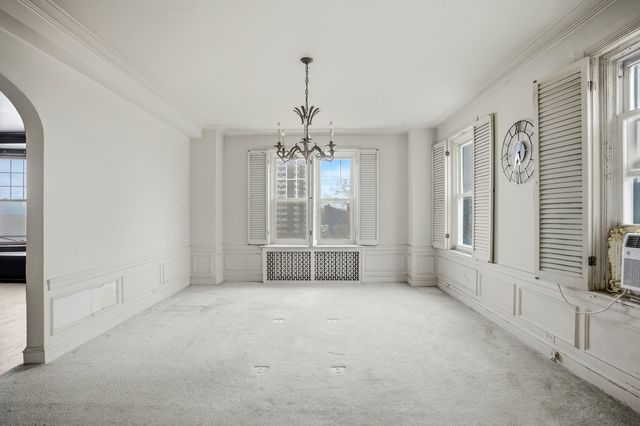 2666 E 73rd Street 4W, Chicago, IL 60649