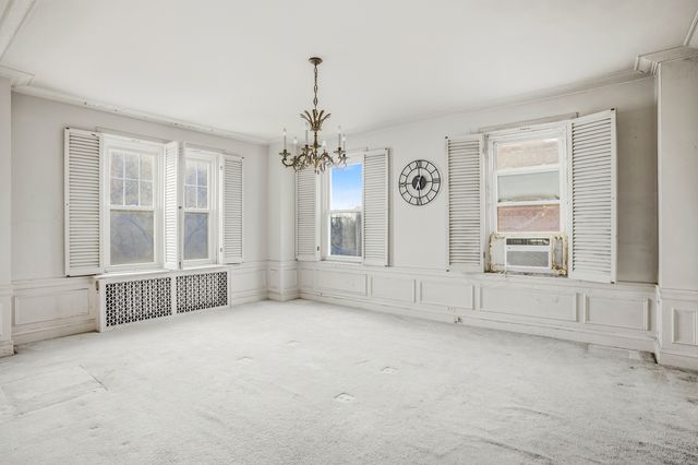 2666 E 73rd Street 4W, Chicago, IL 60649