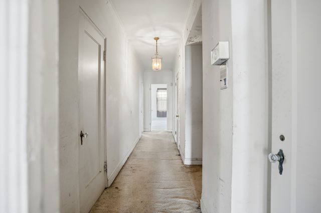 2666 E 73rd Street 4W, Chicago, IL 60649