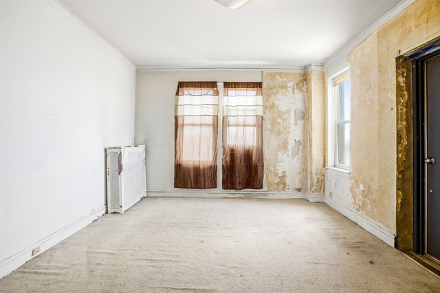 2666 E 73rd Street 4W, Chicago, IL 60649