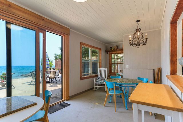 2666 E 73rd Street 4W, Chicago, IL 60649