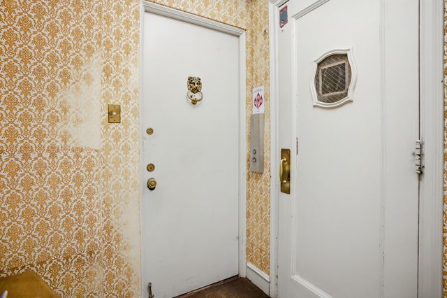 2666 E 73rd Street 4W, Chicago, IL 60649