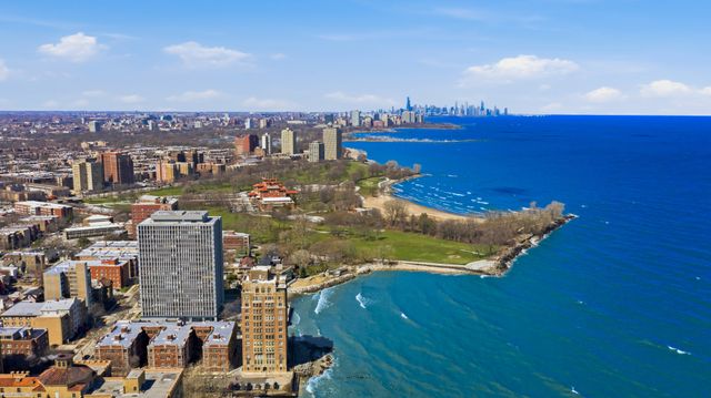 2666 E 73rd Street 4W, Chicago, IL 60649