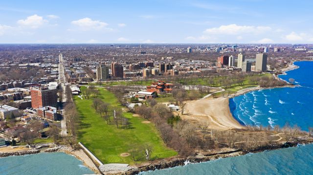 2666 E 73rd Street 4W, Chicago, IL 60649