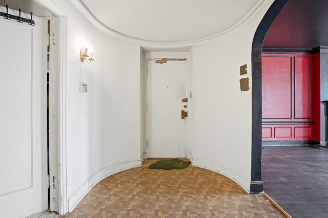 2666 E 73rd Street 4W, Chicago, IL 60649