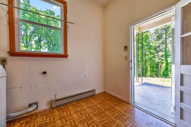 644 Daniels Run RD NE, Copper Hill, VA 24079