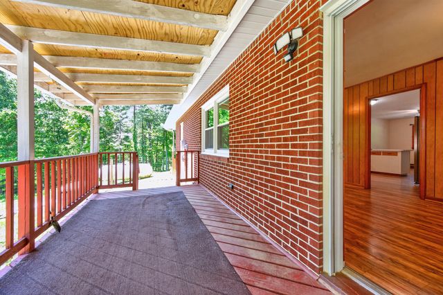 644 Daniels Run RD NE, Copper Hill, VA 24079