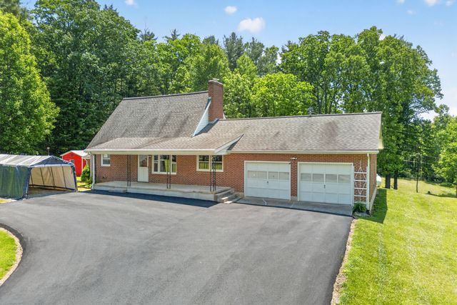 644 Daniels Run RD NE, Copper Hill, VA 24079