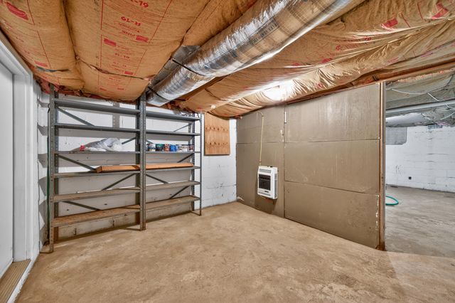 644 Daniels Run RD NE, Copper Hill, VA 24079