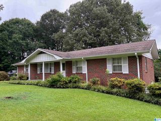 1315 SE FOREST DRIVE, Bessemer, AL 35022