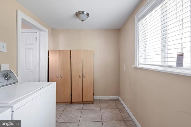27 W REAMER AVE, Wilmington, DE 19804