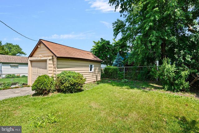 27 W REAMER AVE, Wilmington, DE 19804