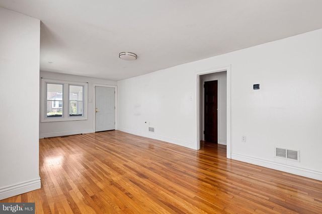 27 W REAMER AVE, Wilmington, DE 19804