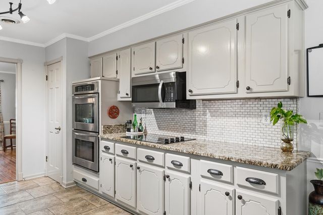 7941 ELM LEAF DR, Germantown, TN 38138
