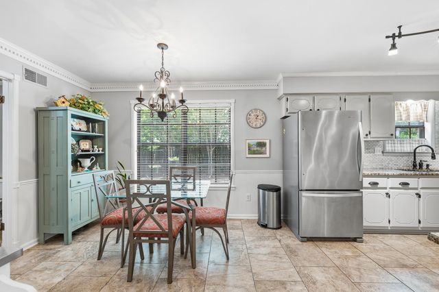7941 ELM LEAF DR, Germantown, TN 38138